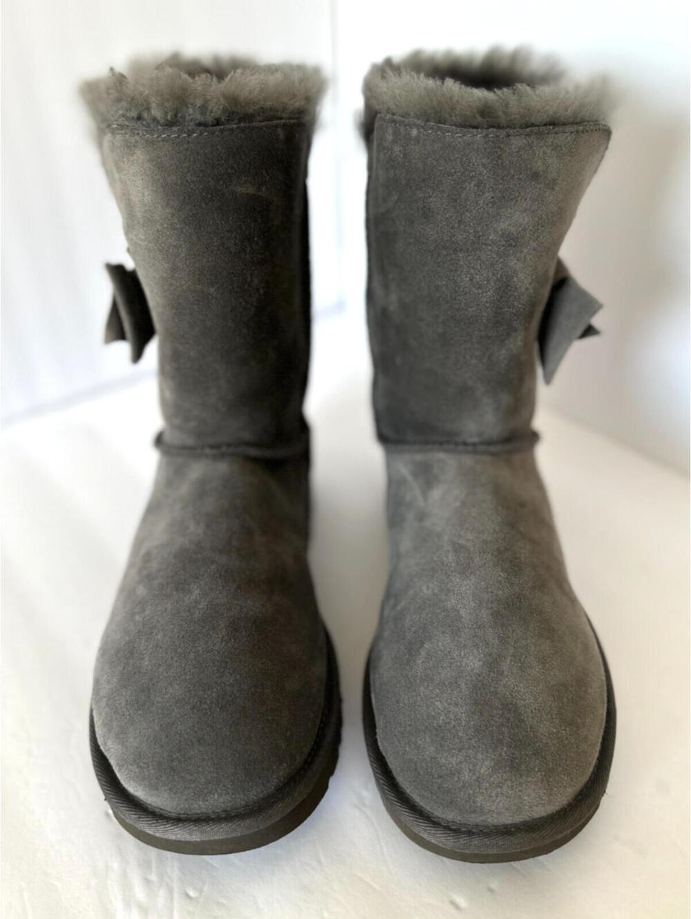 UGG Women’s Mini Bailey Bow II Boots Gray Suede, Size 9, 10 inches high
